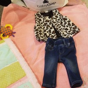 Good condition size 3 - 6 jeans Gap for baby girl